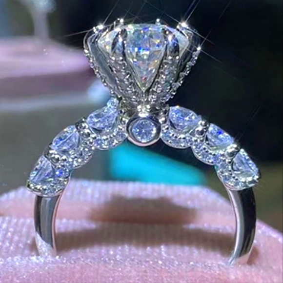 Certified 3ct. Moissanite Diamond Luxurious Engagement Ring - ** NIB ** - Picture 4 of 14